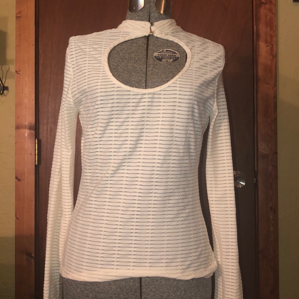 Women’s long sleeve